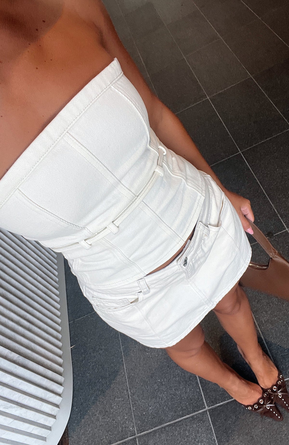 Trending Leah Strapless Denim Top Cream Wash