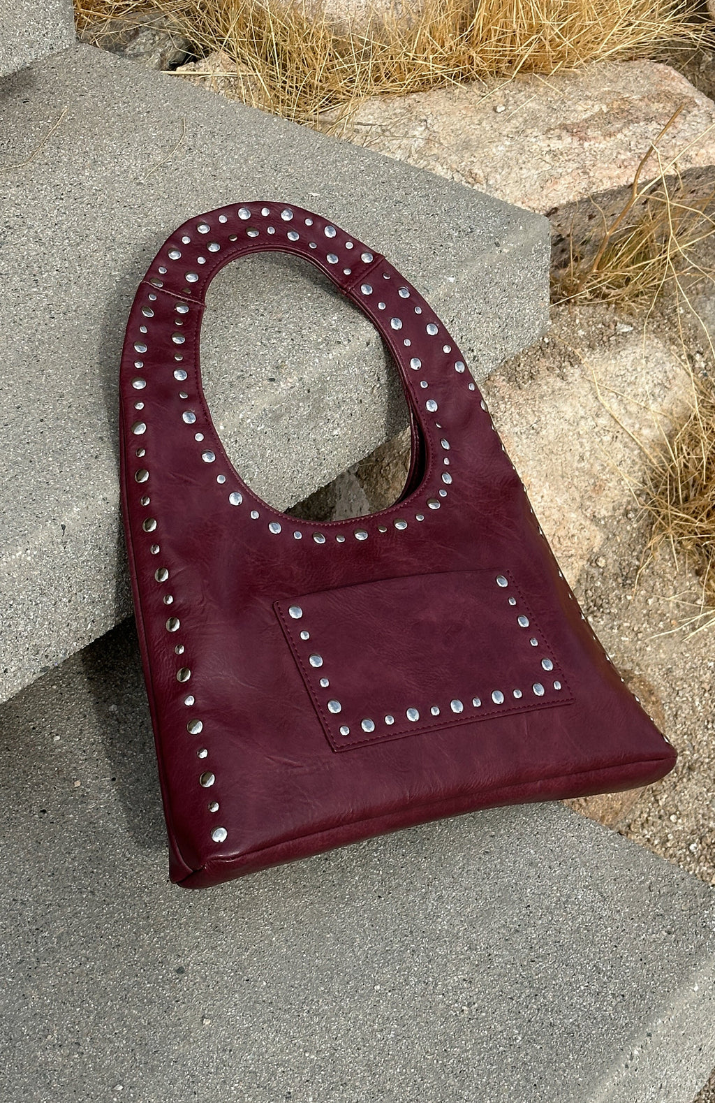 Trending Guita Shoulder Bag Burgundy