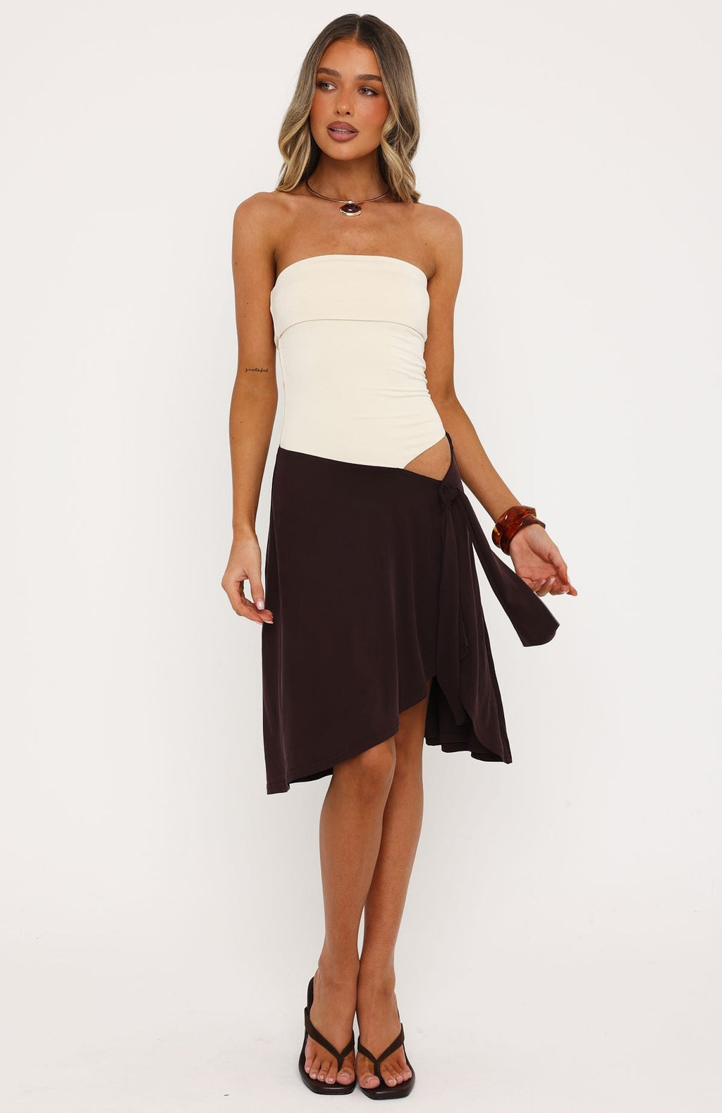 Trending All Eyes Here Strapless Midi Dress CreamChocolate