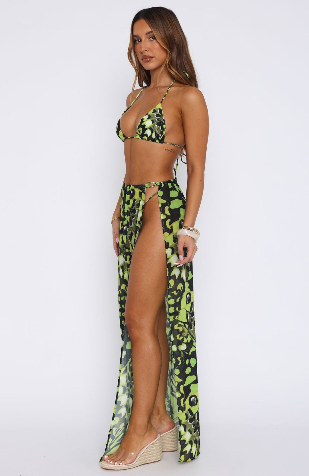Trending Tropical Life Sarong Lime Whisper