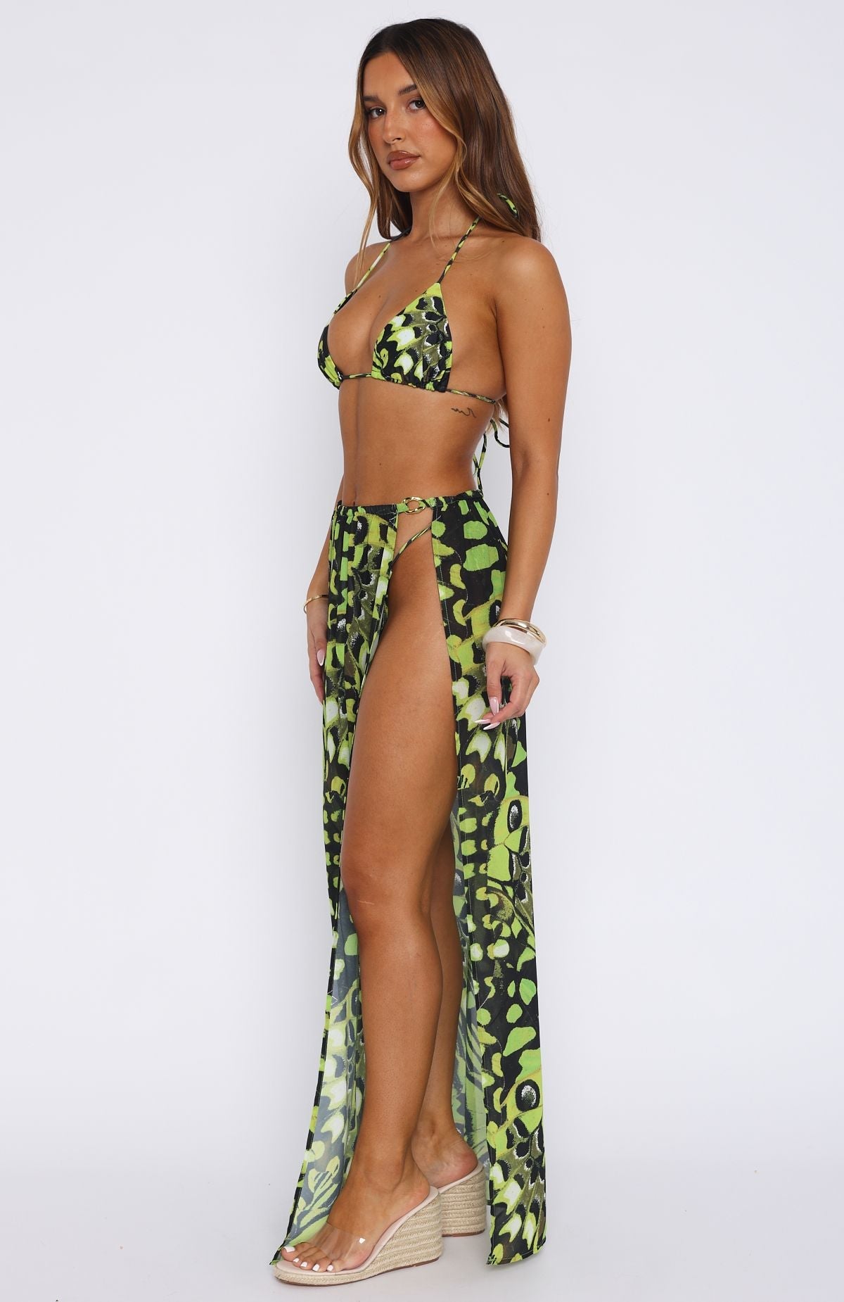 Trending Tropical Life Sarong Lime Whisper