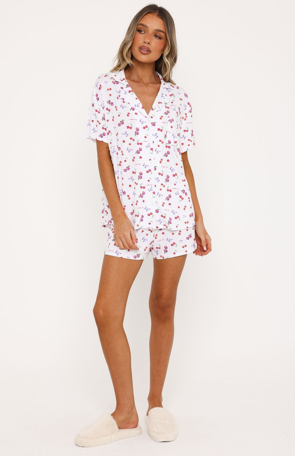Trending Dreamscape Printed Pyjama Set White Berries