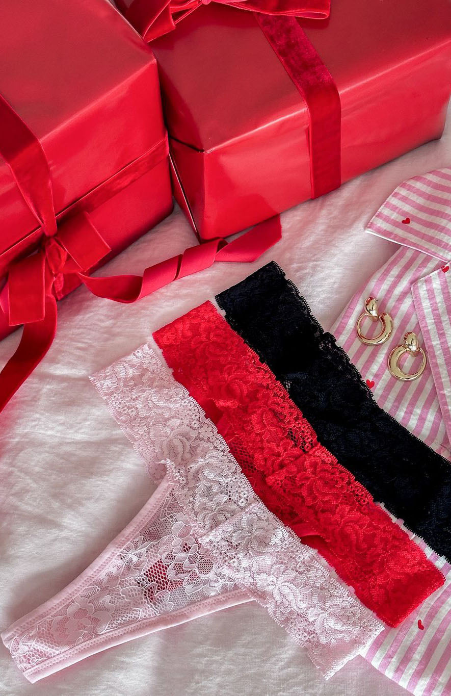 Trending Heart Strings Underwear Set RedPinkBlack