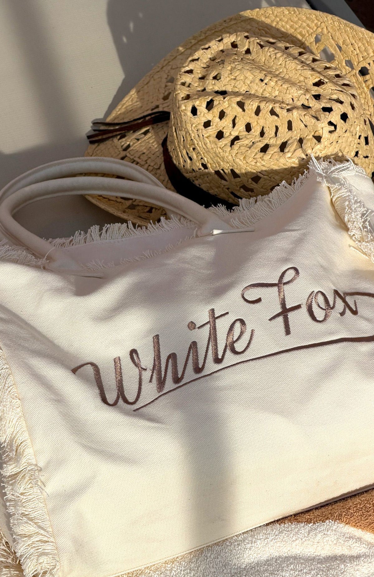 Trending Addyson Beach Tote Bag Cream