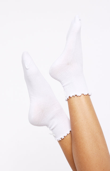 Trending Which One Socks White