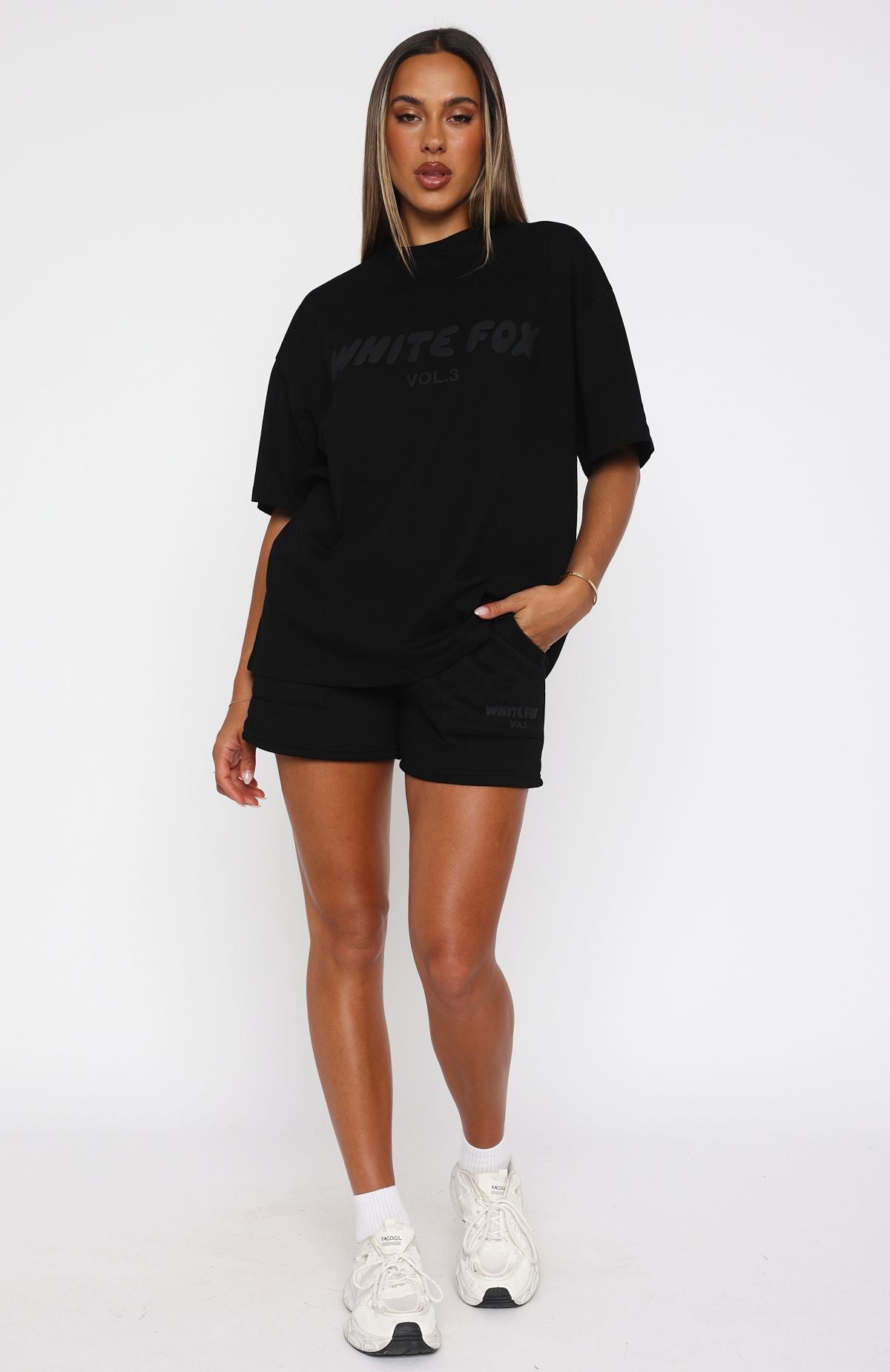 Trending Offstage Oversized Tee Onyx