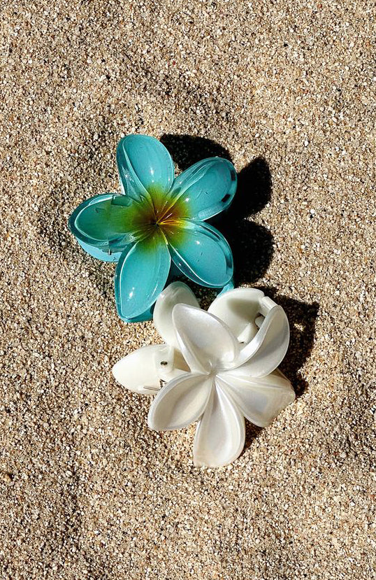 Trending Floral Charm Hair Clip Blue