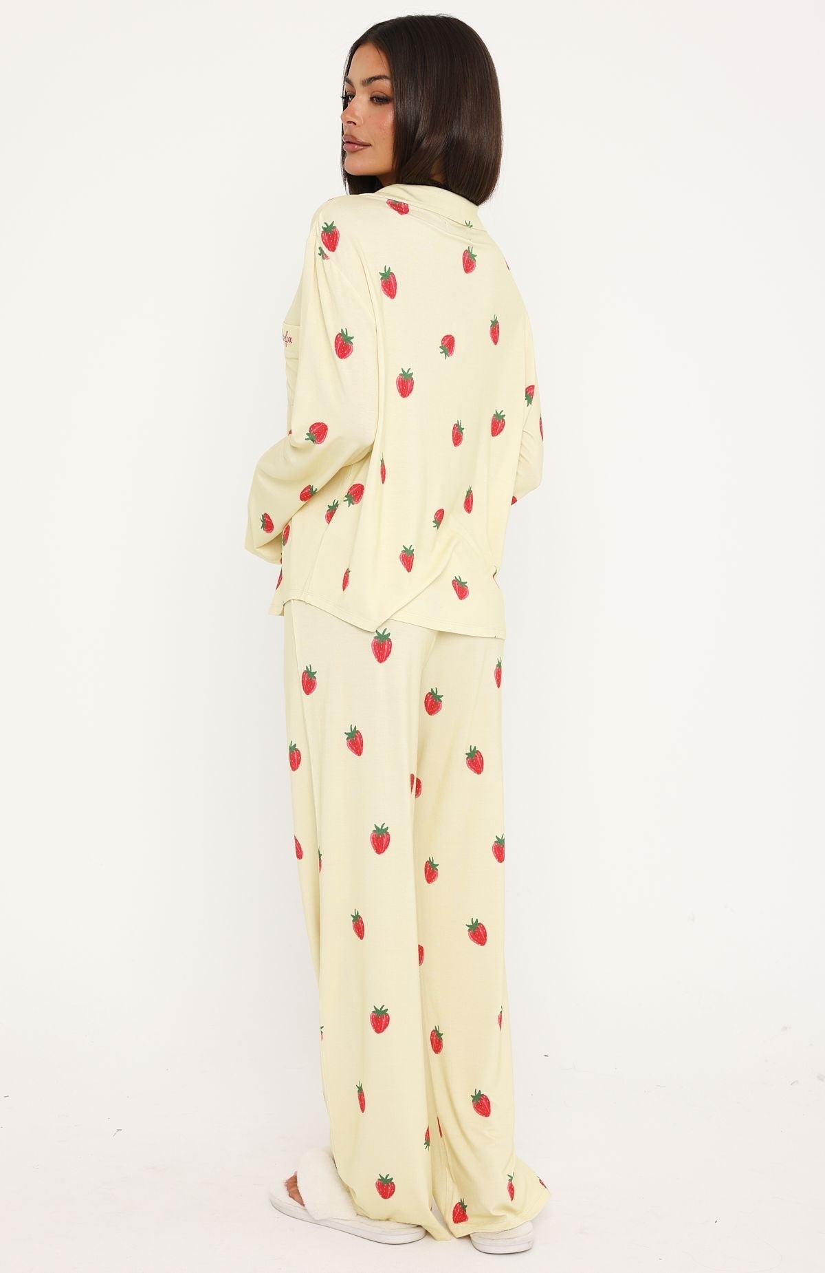 Trending Pillow Talk Printed Long Sleeve Pyjama Set Lemon Strawberry