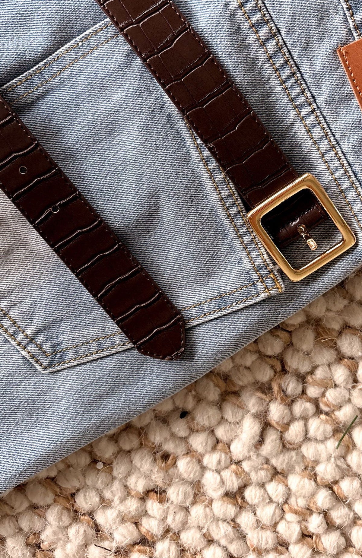 Trending Elvio Belt Chocolate Croc