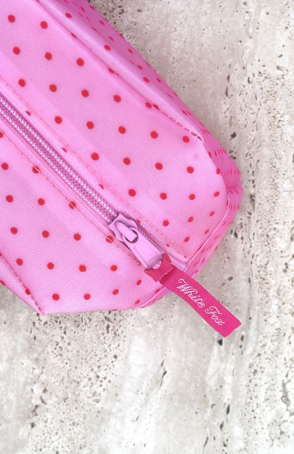 Trending Nora Case Pink Polka Dots