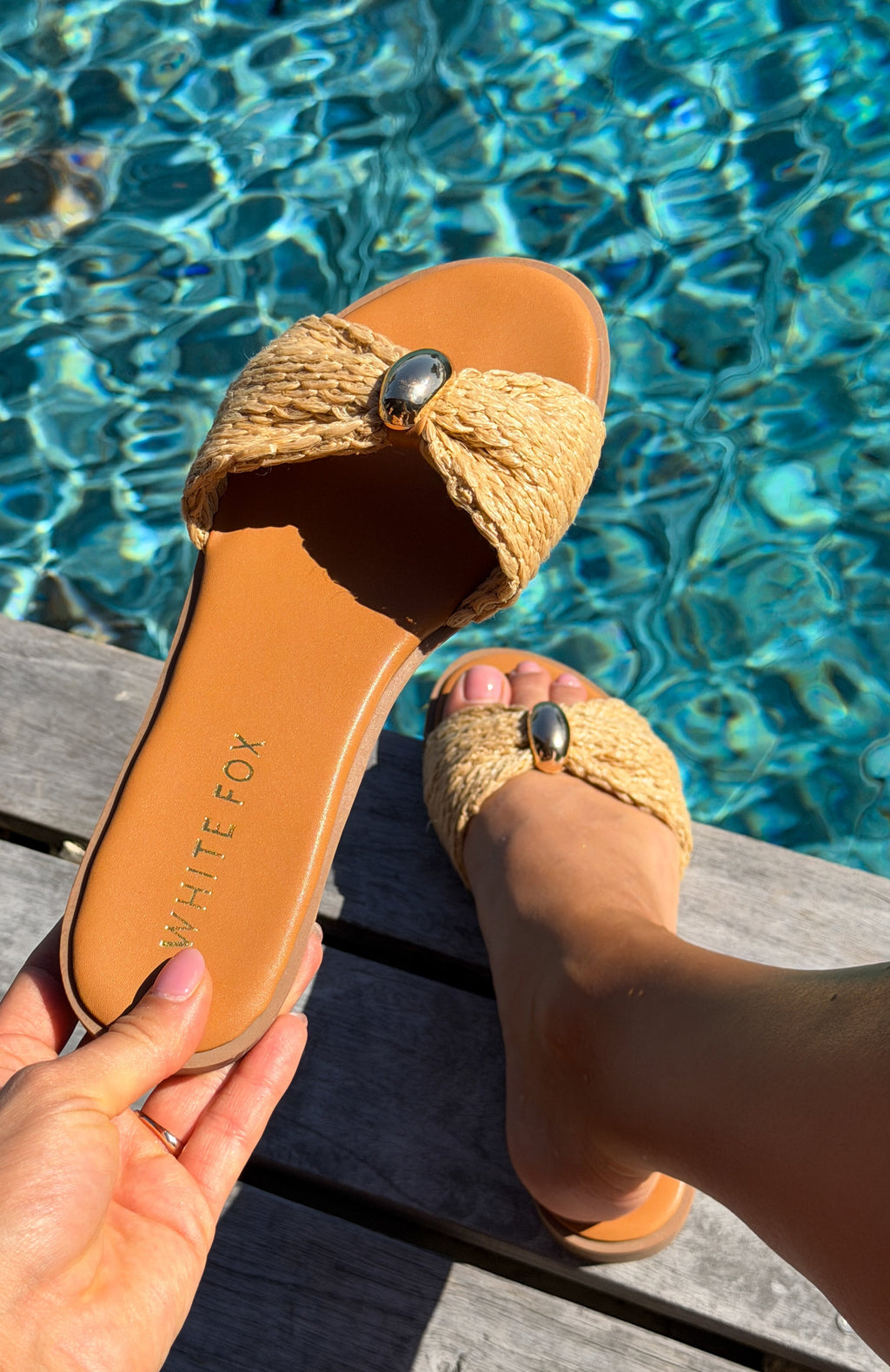 Trending Bindi Slides Tan
