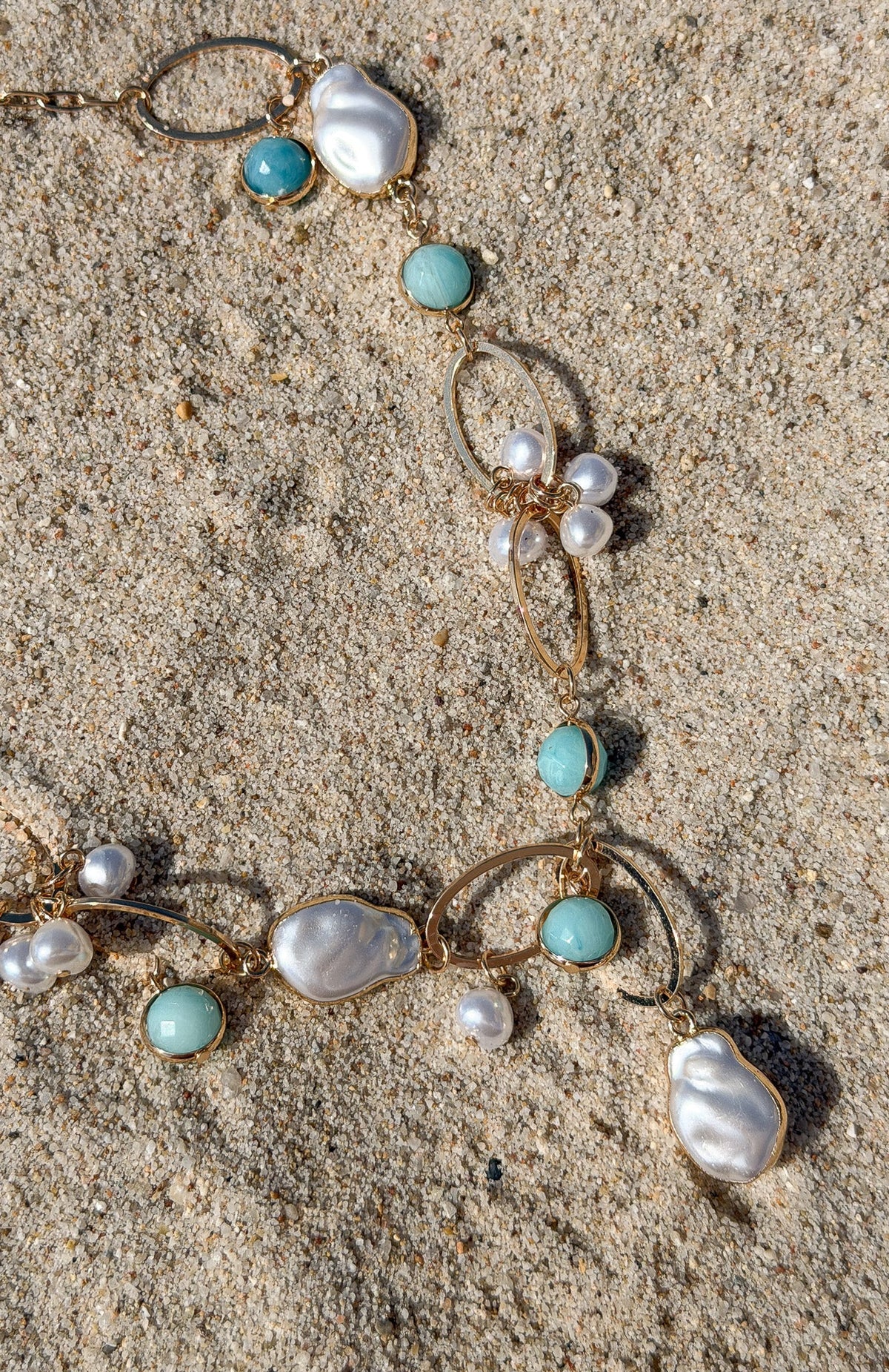 Trending Borna Necklace Gold