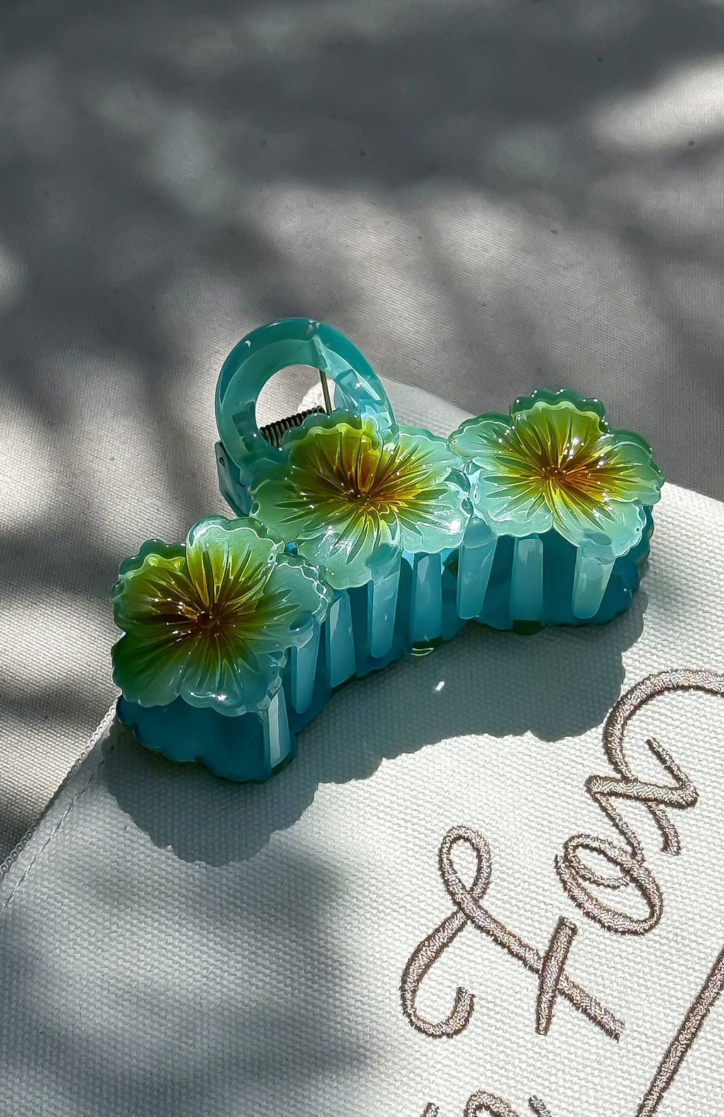 Trending Chantria Hair Clip Blue
