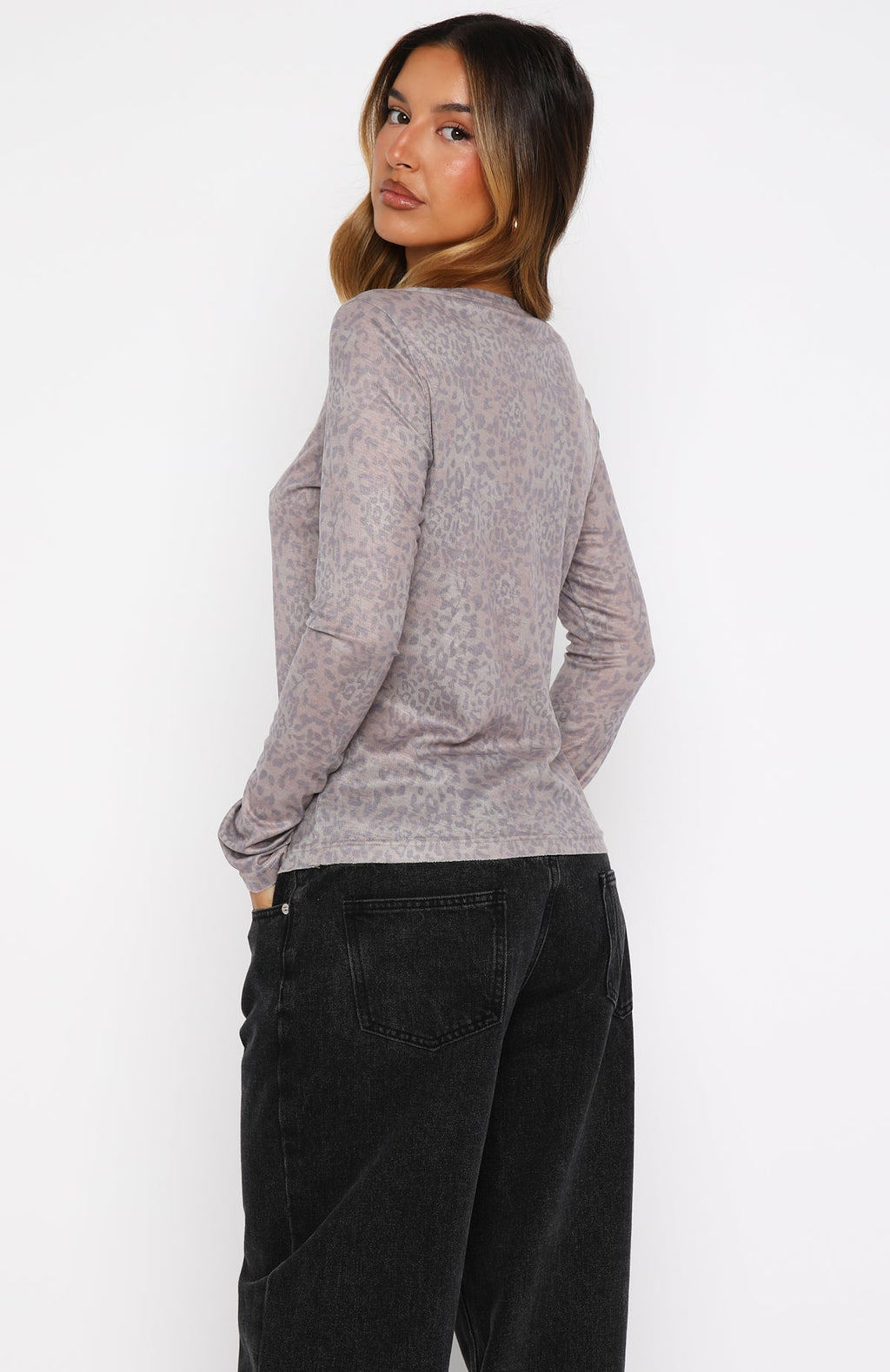 Trending Courtside Seated Long Sleeve Top Leopard