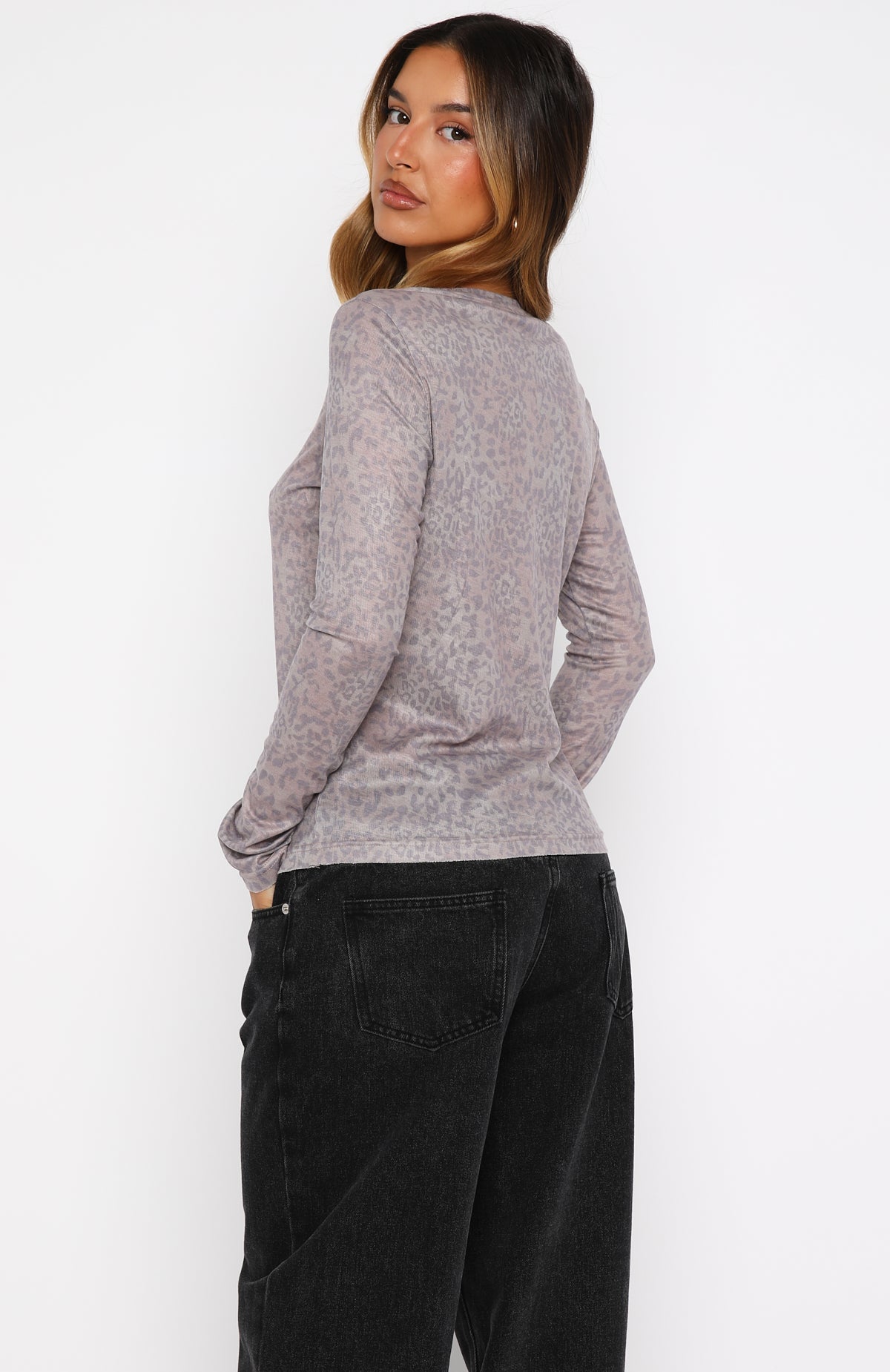 Trending Courtside Seated Long Sleeve Top Leopard
