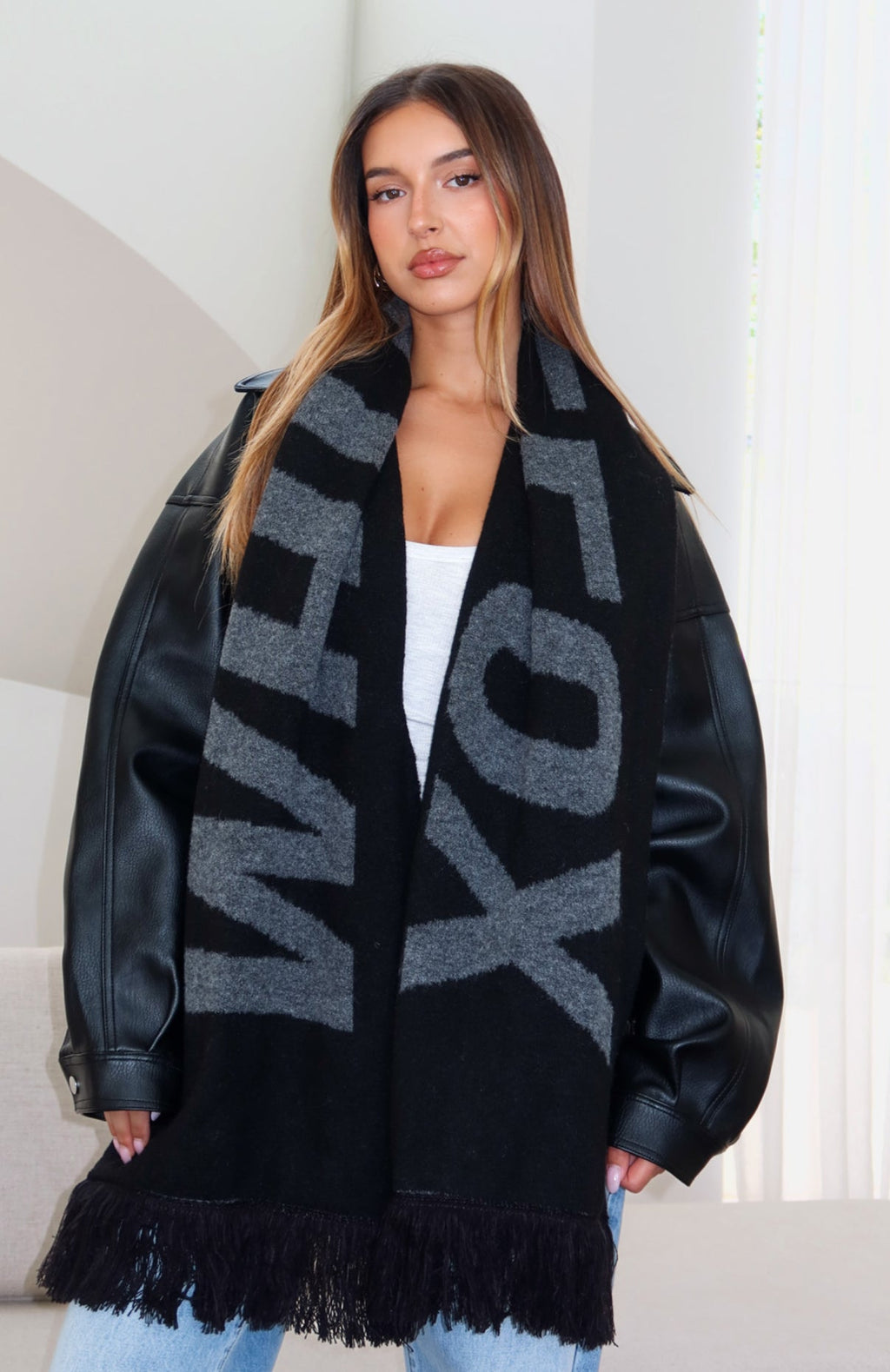 Trending Falsetto Scarf Black