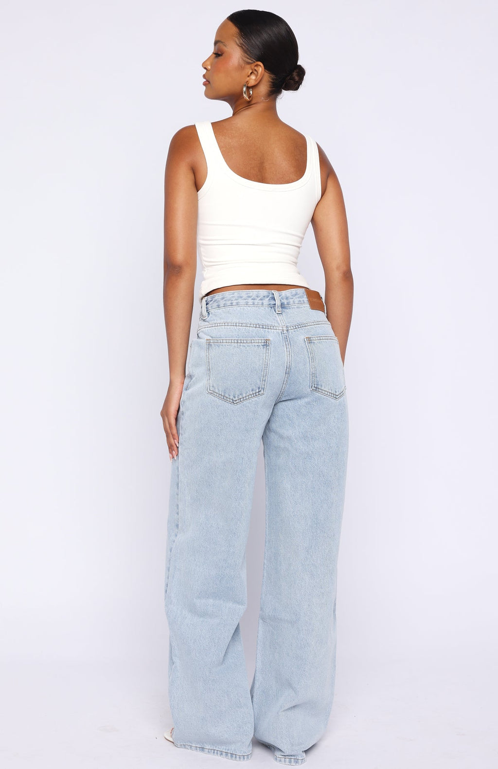 Trending Just My Type Mid Rise Wide Leg Jeans Mid Blue Wash