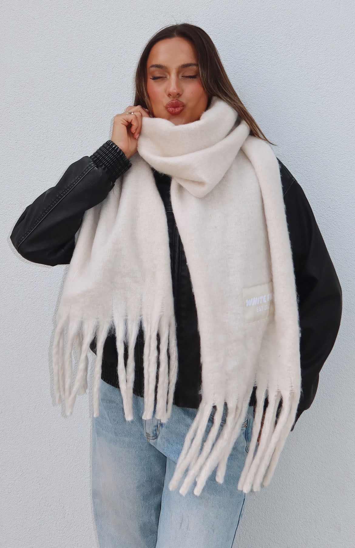 Trending Luna Scarf Oat