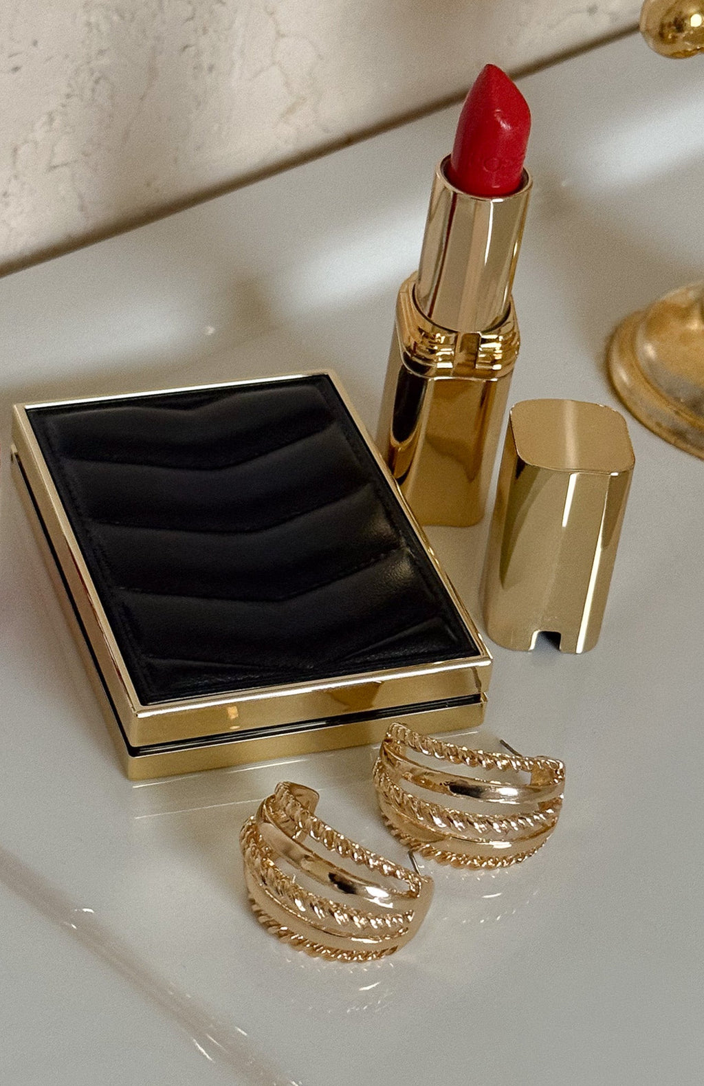 Trending Lune Earrings Gold