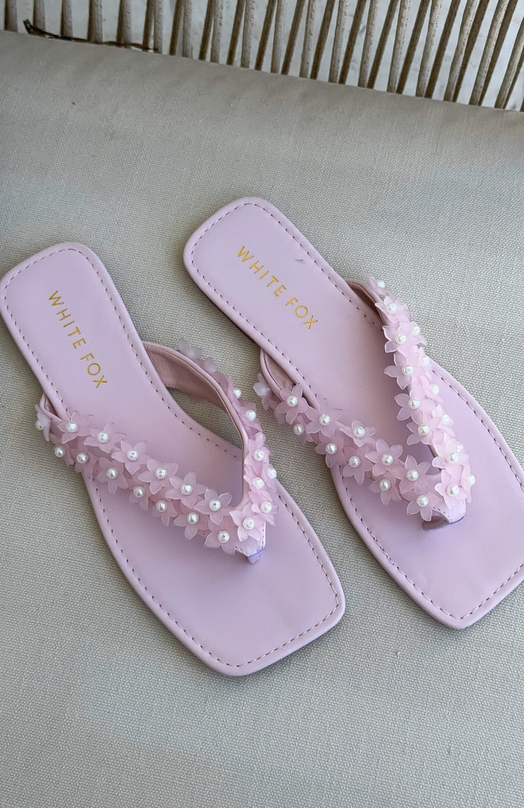 Trending Lyle Thong Sandals Baby Pink