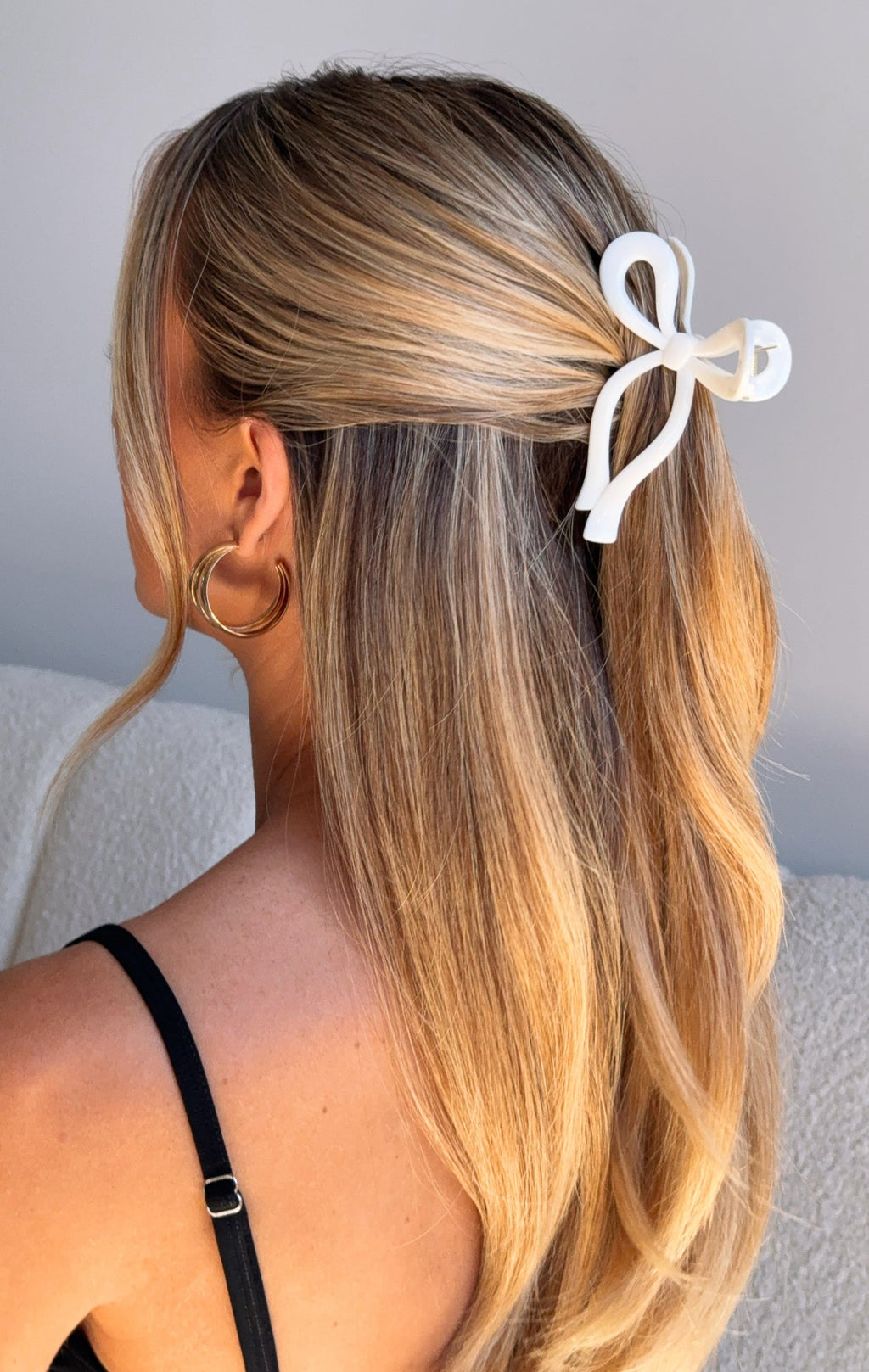Trending Milena Hair Clip Cream