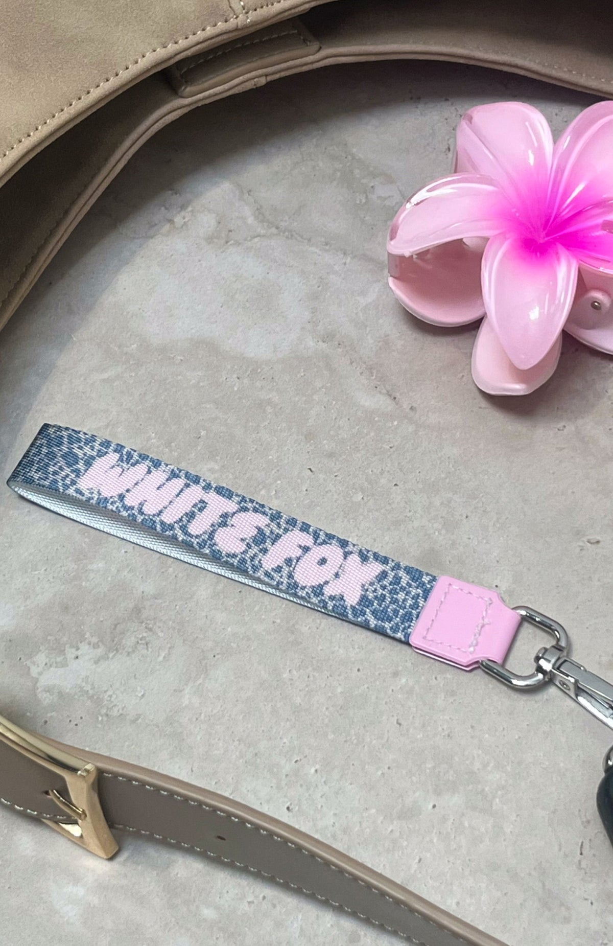 Trending Standing Out Strap Keychain Leopard