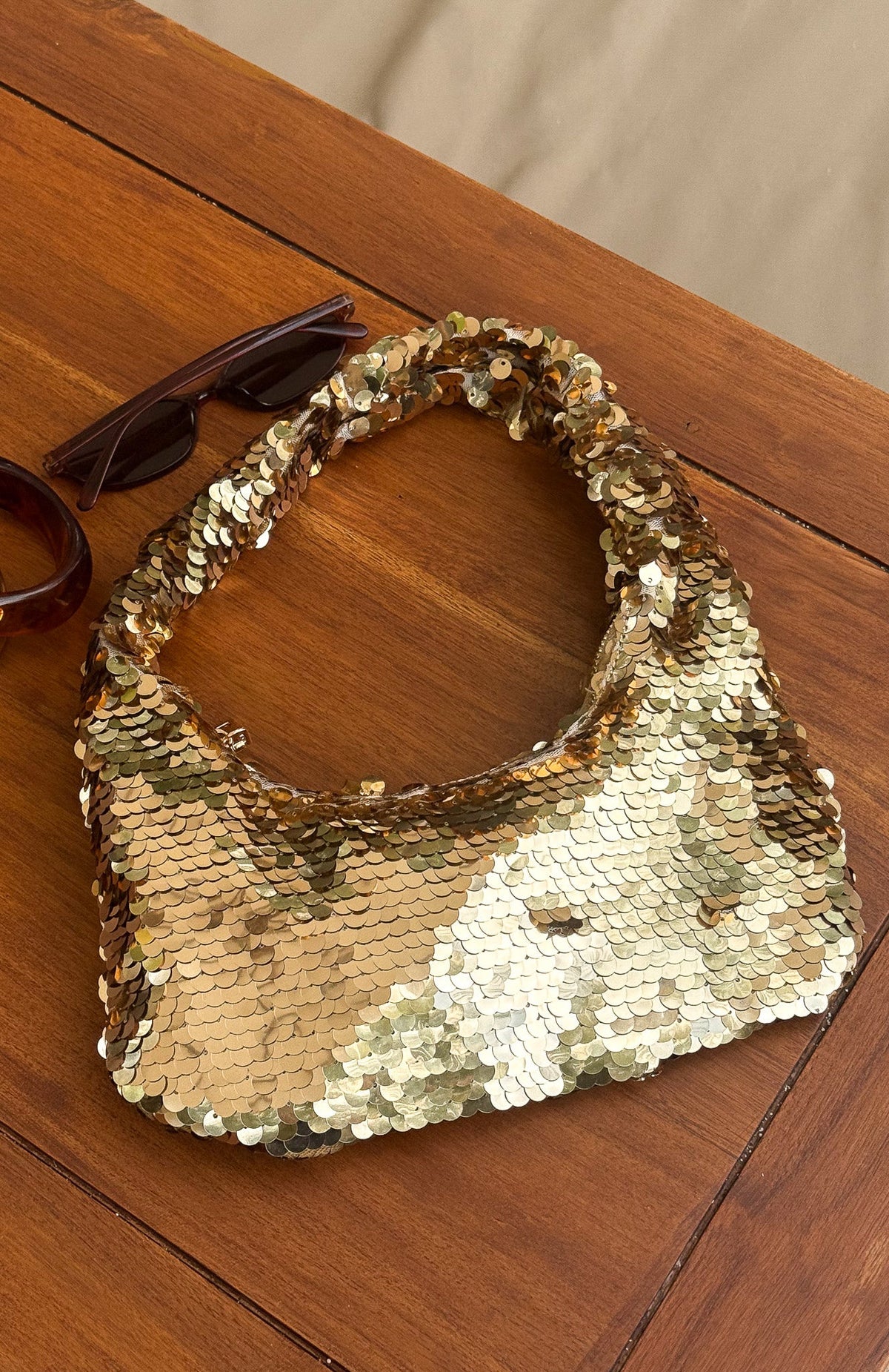 Trending Kole Sequin Shoulder Bag Gold